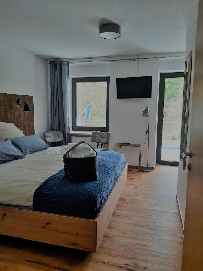 Haus Moselliebe B&B Ediger-Eller Dış mekan fotoğraf